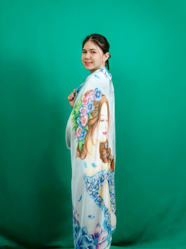ผ้าคลุมไหล่ลายบุหงานารี (110x110 ซม.) - Image 3
