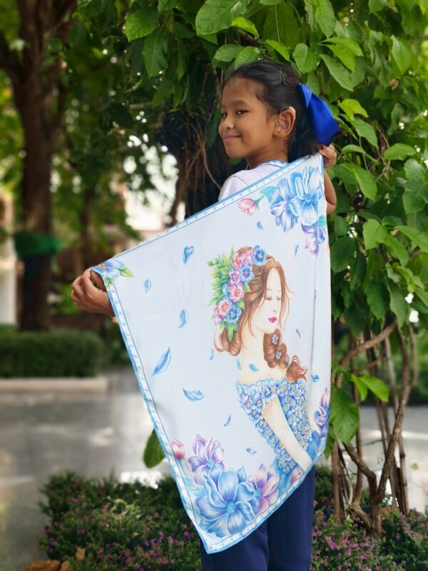 ผ้าพันคอลายบุหงานารี (60x60 ซม.) - Image 2